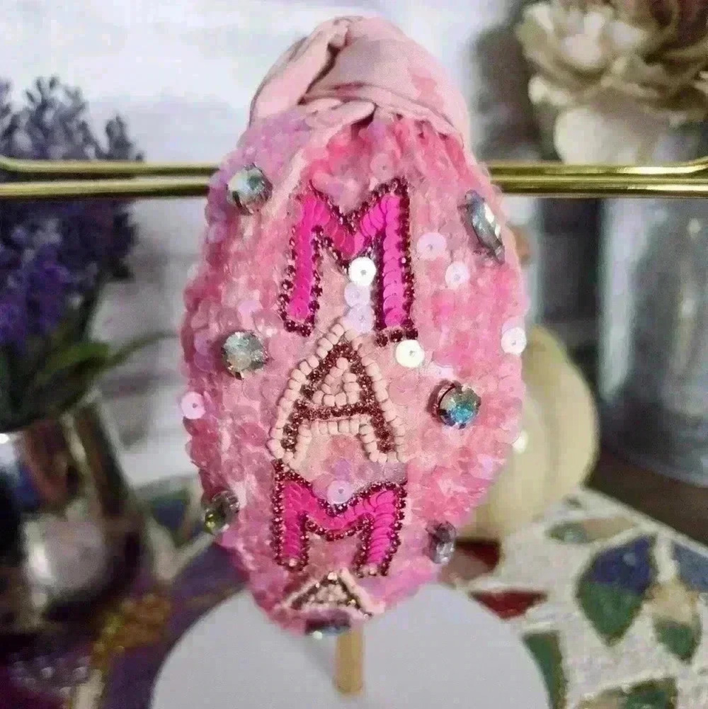🩷💕 Oh So Pretty "Mama" headband - Picture 1 of 5